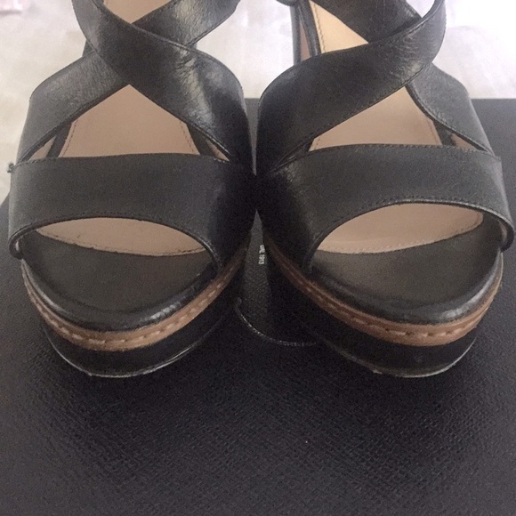 Authentic*** Prada Strappy Leather Heels sz 38 - Picture 4 of 7